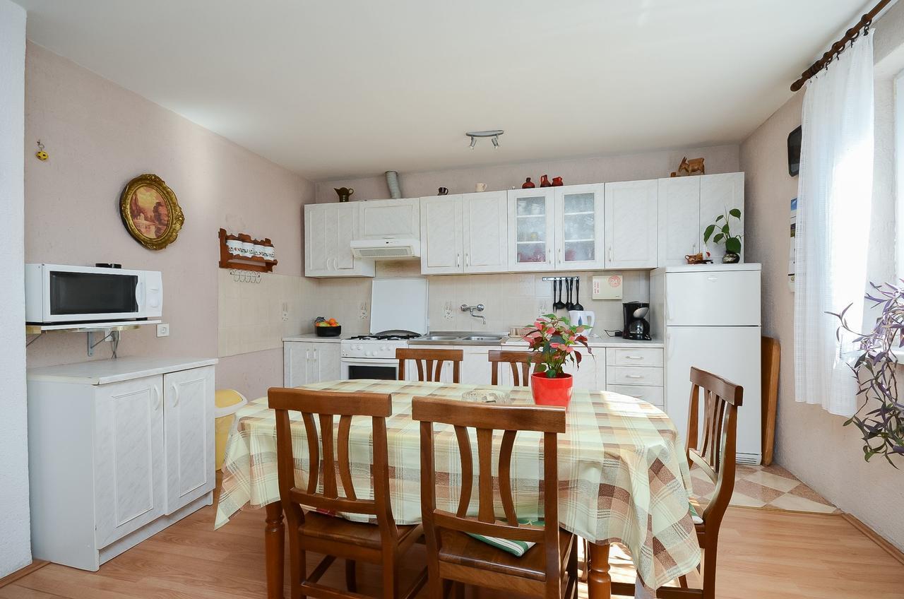 Apartment Milan Senj  Extérieur photo